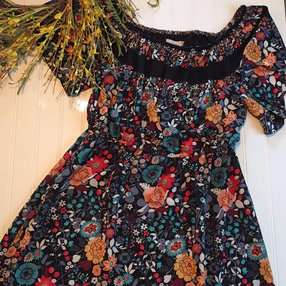 LOFT Dresses & Skirts - LOFT floral midi dress - size Small Petite